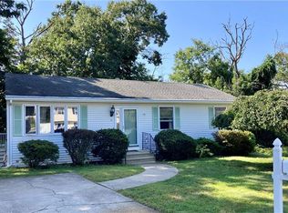 3 Kimberly Ct, North Providence, RI 02911