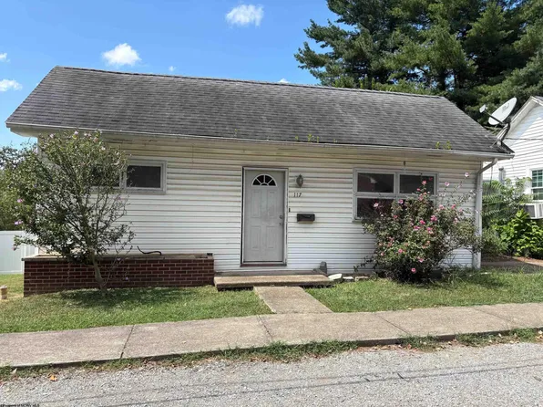 117 Brown Ave, Weston, WV 26452