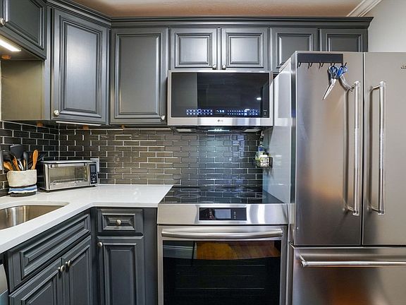 3rd image of 9 Appleton St APT 208