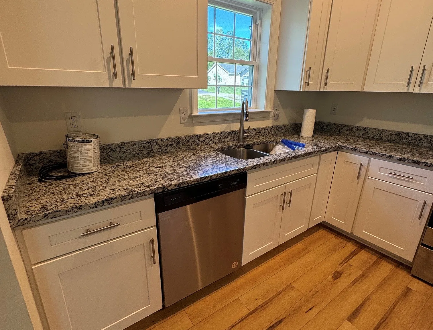 3 bed, 1420 sqft, $2,200 — Photo 4
