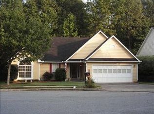 725 Ashford Cove Dr, Lilburn, GA 30047