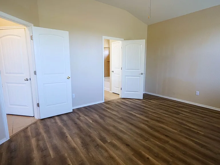 17208 Bridgefarmer Blvd — Photo 9