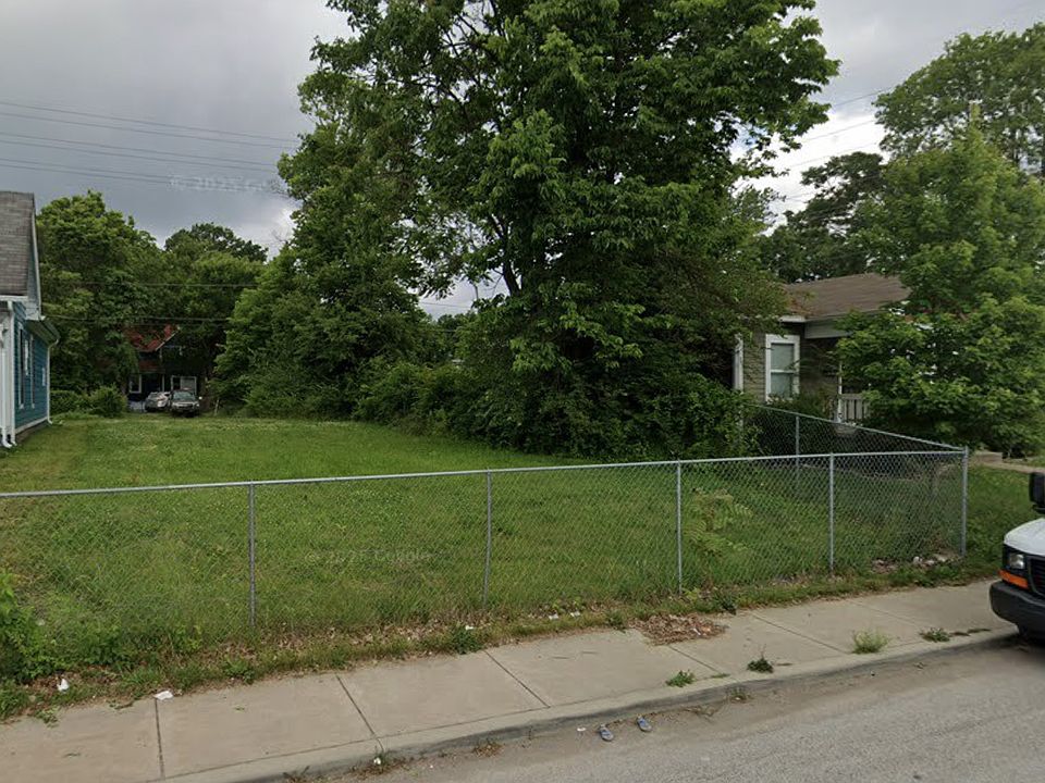 2nd image of 3248 N Capitol Ave