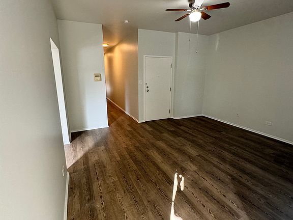 2nd image of 4420 S Michigan Ave #3