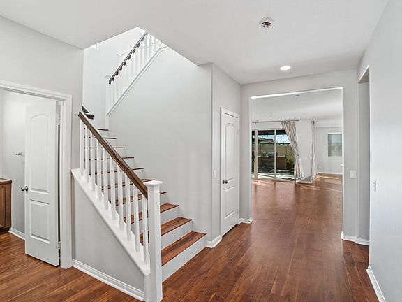 5th image of 31837 Sweetwater Cir