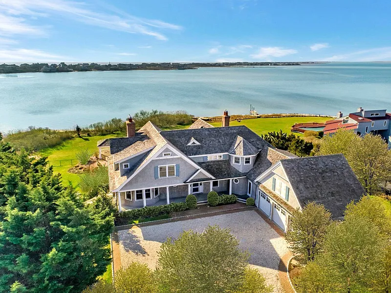 23 Stacy Dr, Westhampton Beach, NY 11978 | Out East