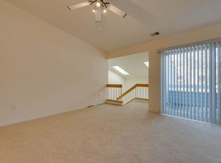 1913B Villaridge Dr, Reston, VA 20191