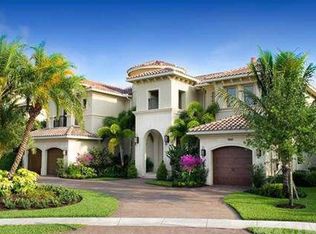 9245 Este Lago Dr, Boca Raton, FL 33496