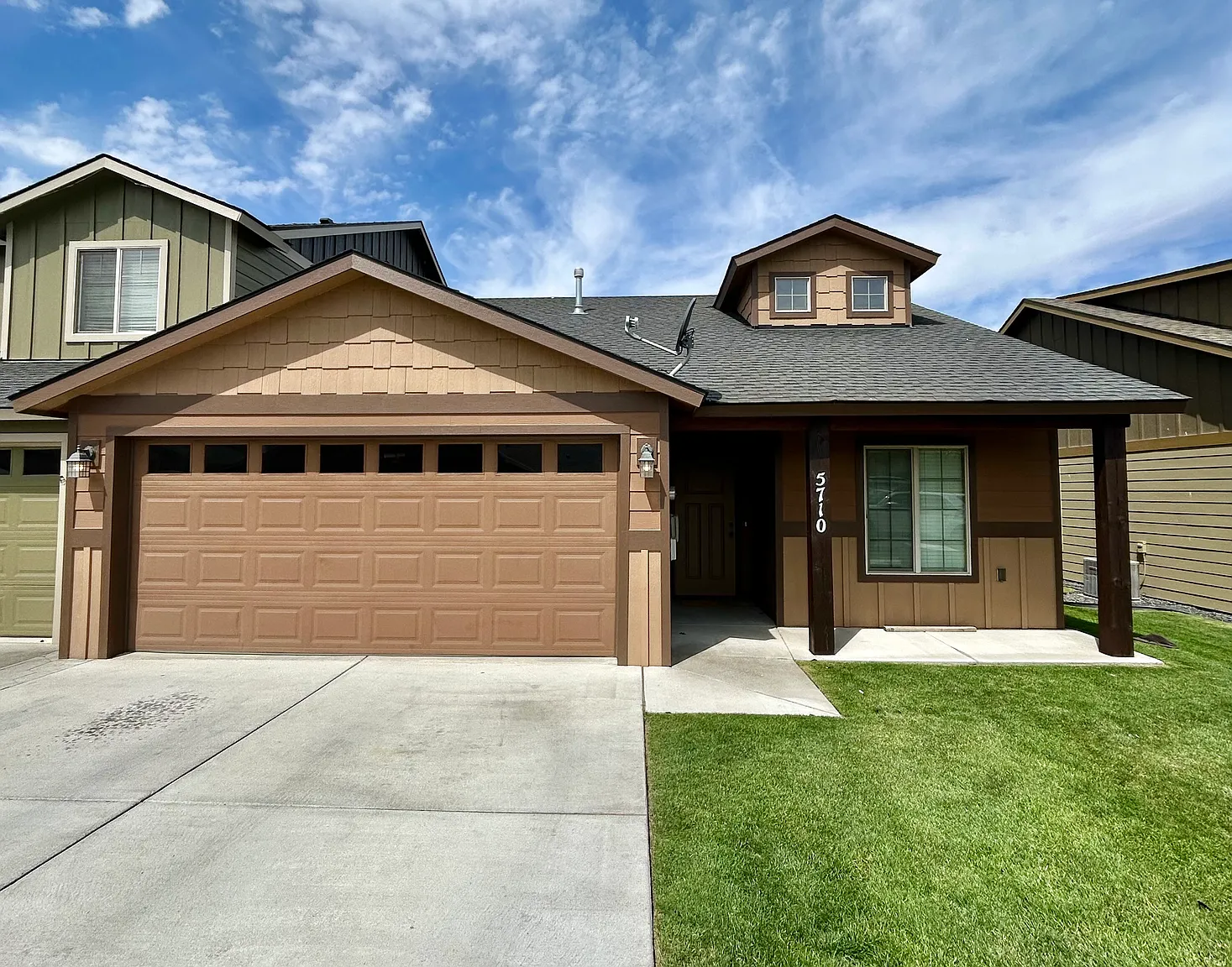 5710 Latah Ln photo 1