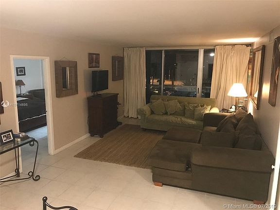 5th image of 5161 Collins Ave APT 307