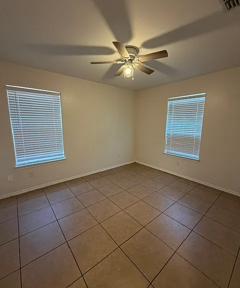307 W Reid Dr — Photo 10
