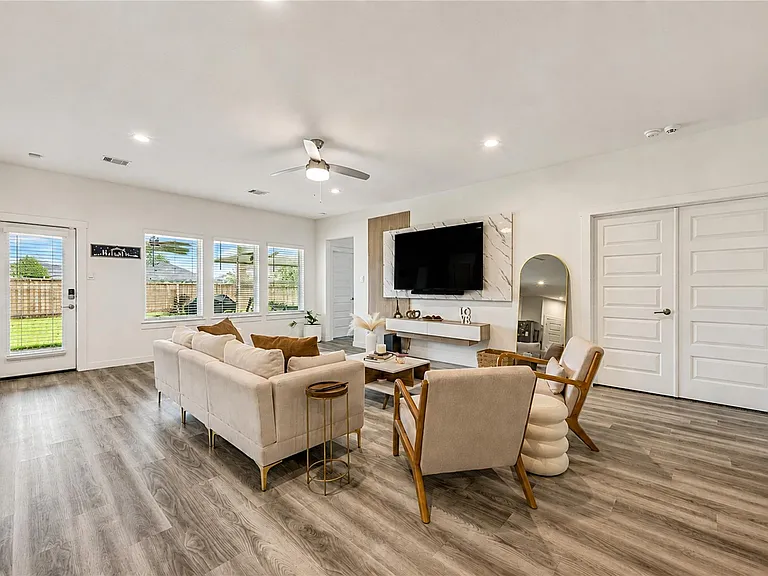 3238 Derry Hill Dr — Photo 11