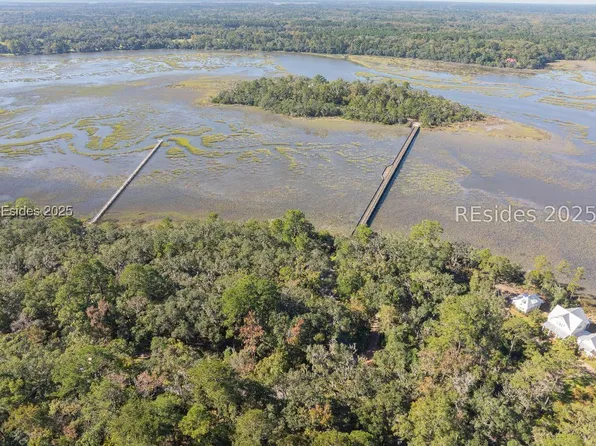 75 Island Way, Seabrook, SC 29940