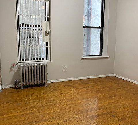 3rd image of 98 Charlton St APT 12