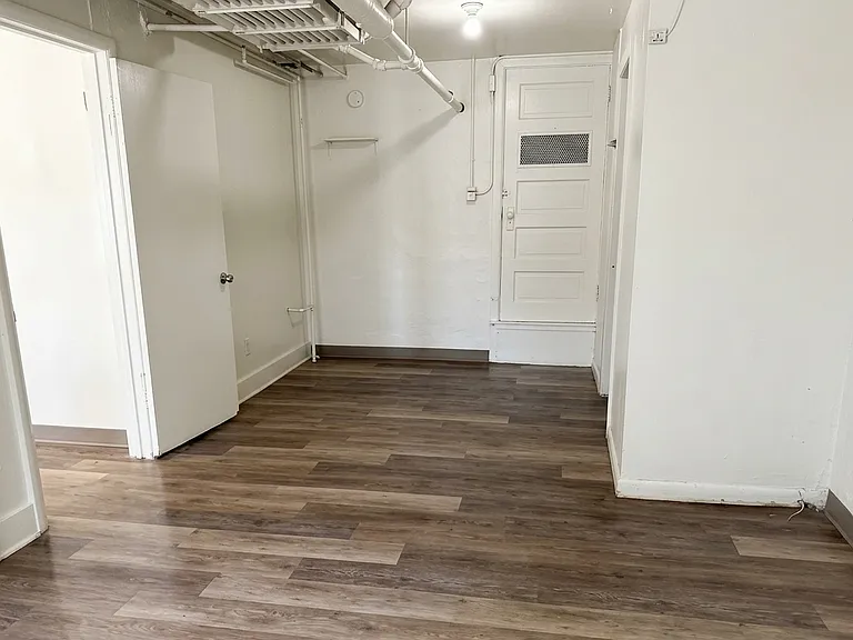 285 Fox St #B — Photo 6