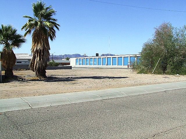 1st image of 1000 W 8th St