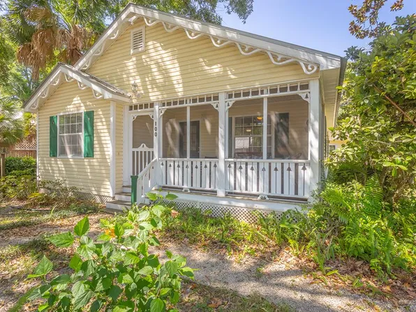100 16th St, Apalachicola, FL 32320