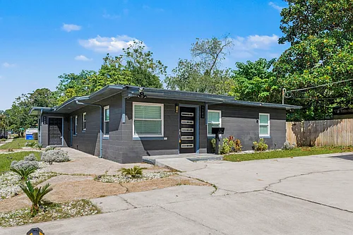1701 Rogero Rd #1701 Photo 1