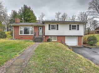 3011 W Walnut St, Johnson City, TN 37604