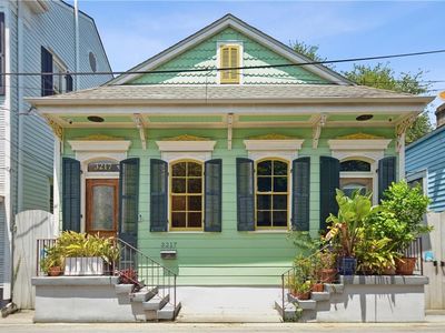 3217 Dauphine St, New Orleans, LA, 70117