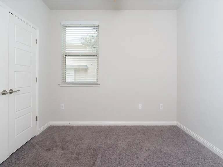 13800 Lyndhurst St #191 — Photo 12