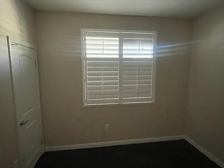 8500 Imola Ct — Photo 27