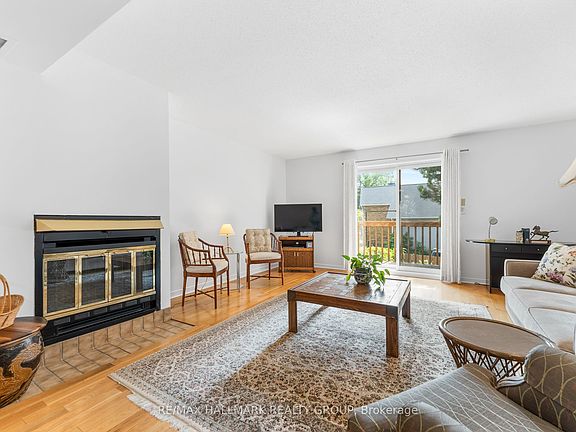 2nd image of 1916 Russell Rd