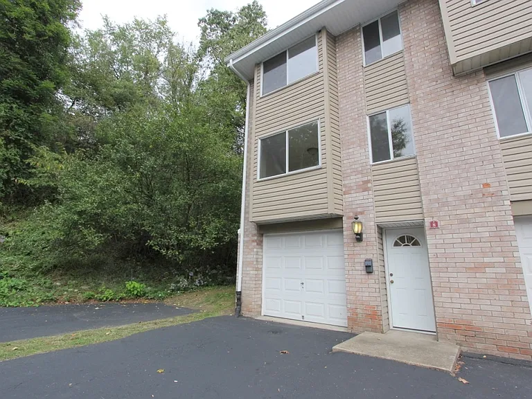 2807 Lincoln Way — Photo 12
