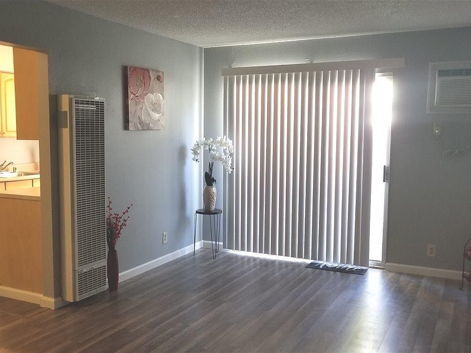 1st image of 1133 Meadow Ln APT 73