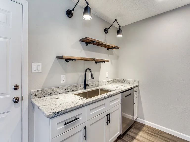 3416 Hamilton Ave #A — Photo 9