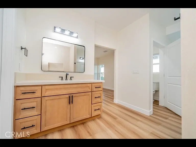 1114 Hollister Rd — Photo 6