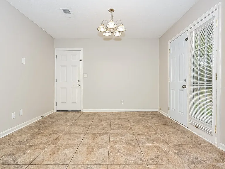 164 Meadowlark Ln — Photo 5