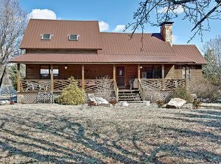 105 Little Loop, Tamassee, SC 29686