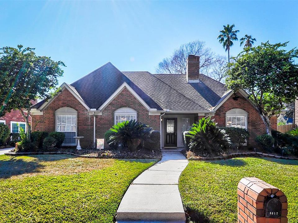 1st image of 3011 Cedar Village Dr