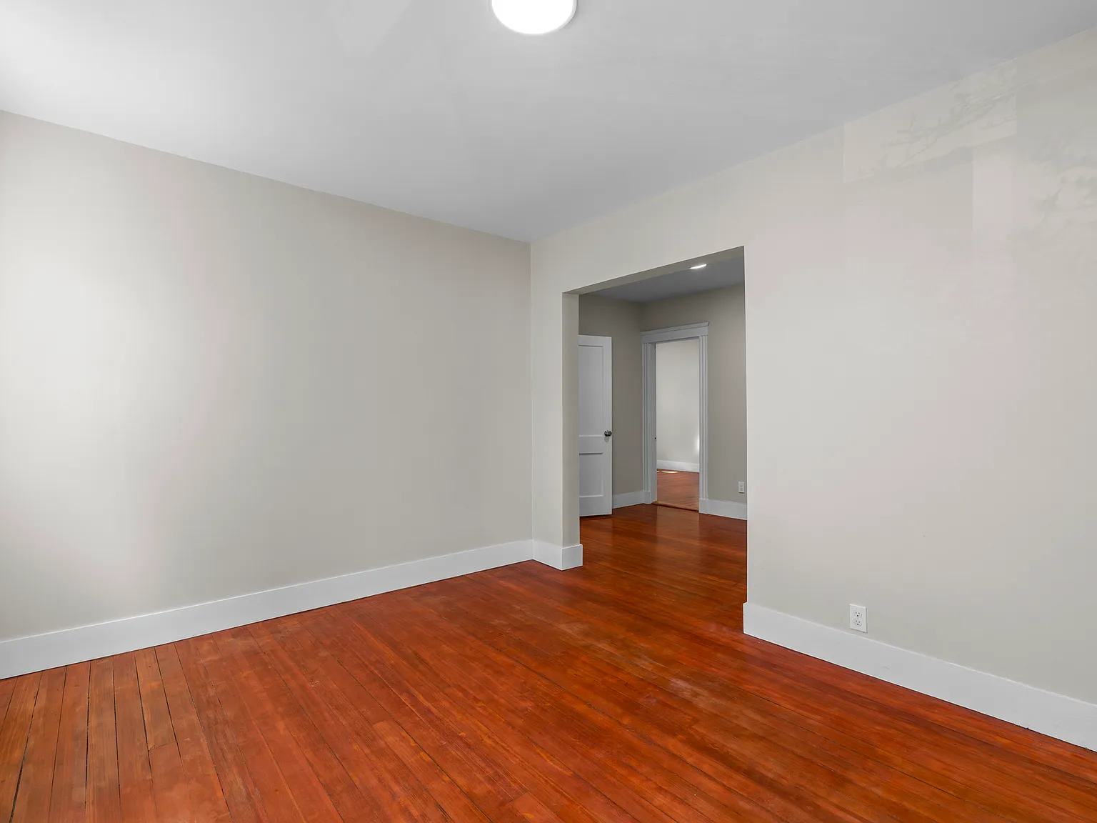 3 bed, 1154 sqft, $3,400 — Photo 1