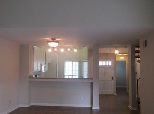 7402 Yellowtail Dr UNIT 203, Huntington Beach, CA 92648