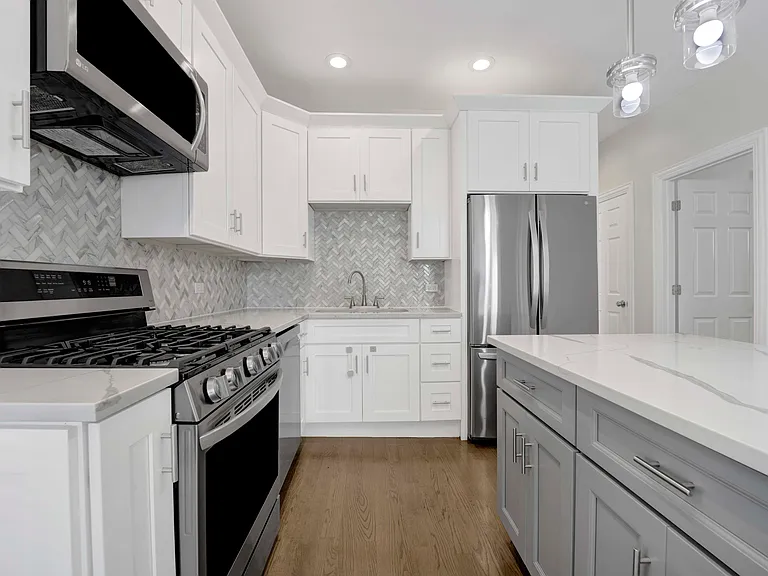 1821 N Tripp Ave #2 — Photo 6