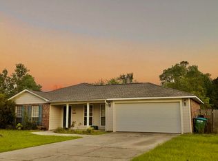 1819 Woodville Ln, Gautier, MS 39553
