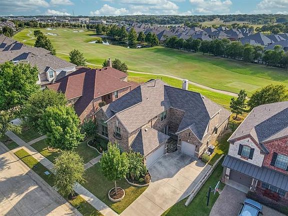 3rd image of 1421 Terrace Dr