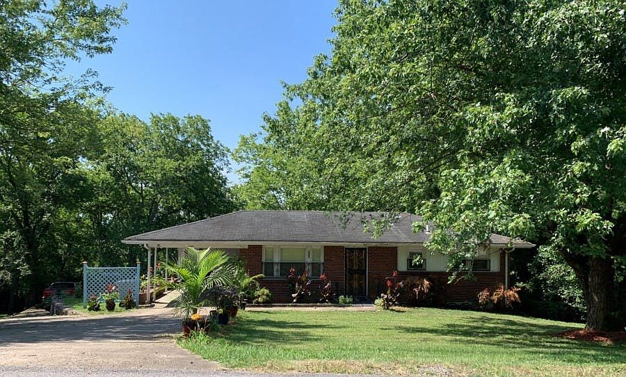 1st image of 625 W Nocturne Dr