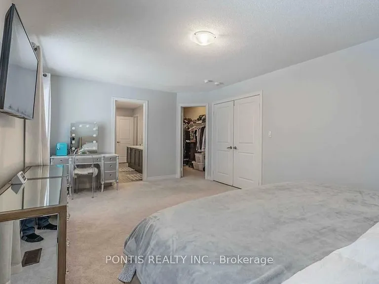 2318 Lozenby St — Photo 17