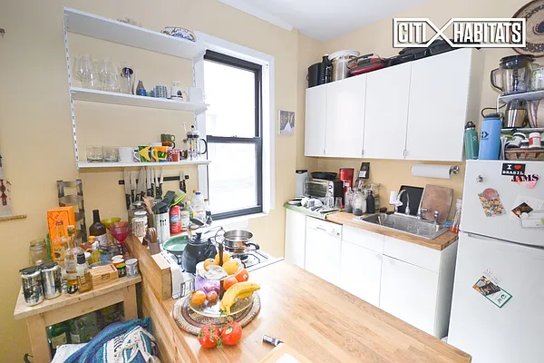 Rented by Citi Habitats | media 42