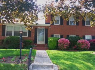 6706 Baythorne Rd, Baltimore, MD 21209