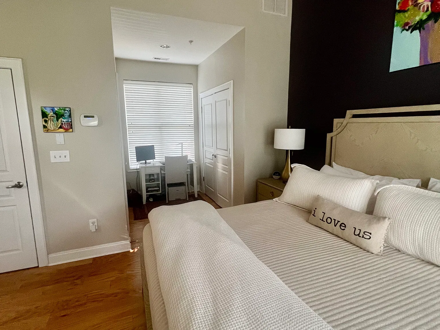 2 bed, 1199 sqft, $2,400 — Photo 2