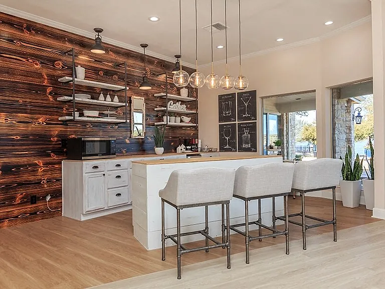 Lakehouse Granbury — Photo 14