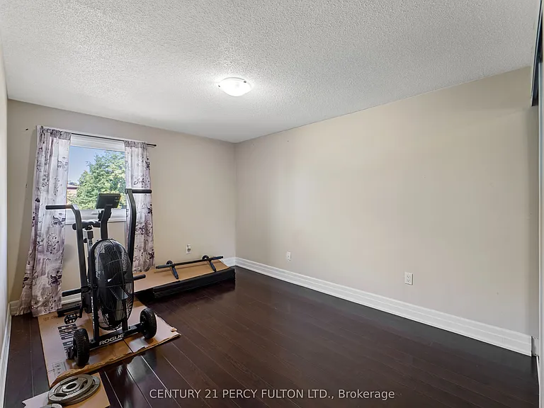 55 Chalmers Cres — Photo 16