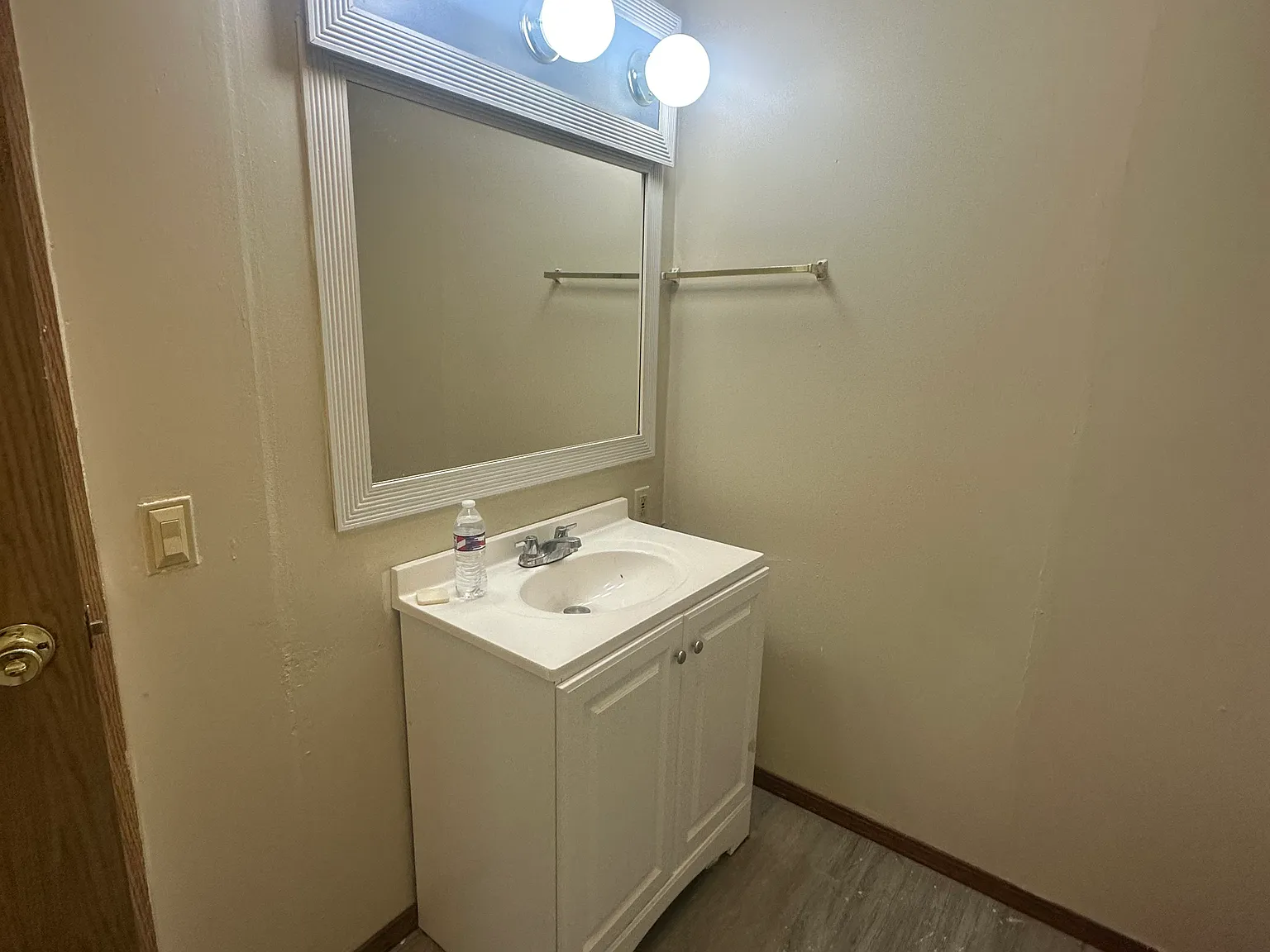 1 bed, 750 sqft, $750 — Photo 4