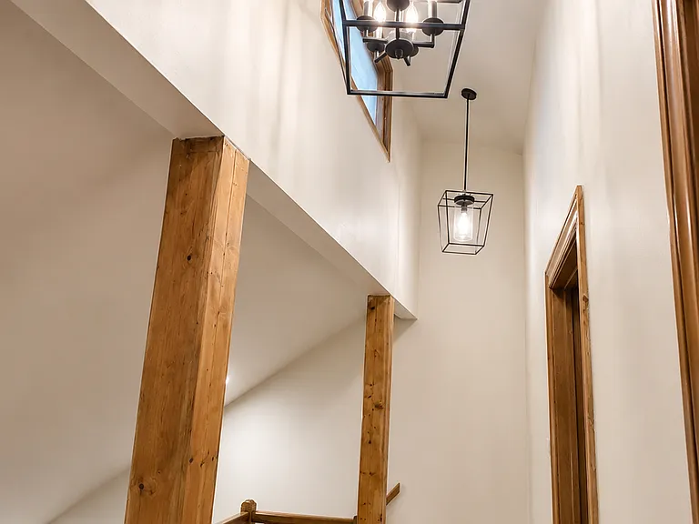 484 Country Place Dr — Photo 13