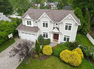15 Woodland Rd, Cresskill, NJ 07626