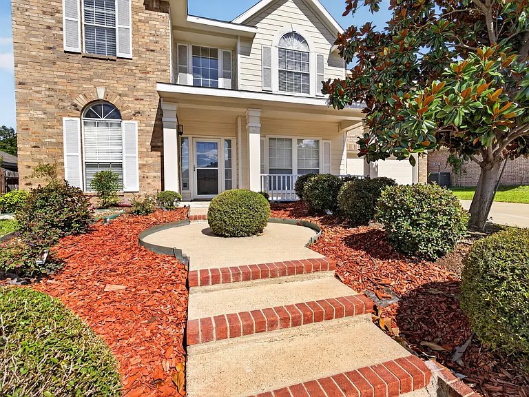 7903 Clear Fork Trl — Photo 2